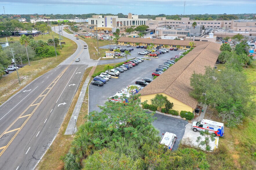 13910 Fivay Rd, Hudson, FL for lease - Building Photo - Image 3 of 7