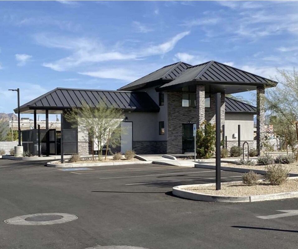 1525 Apache Trail, Apache Junction, AZ for lease Building Photo- Image 1 of 9