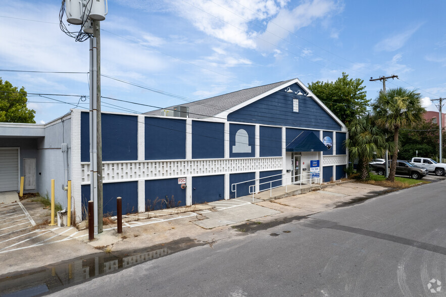 115 S 2nd St, Fernandina Beach, FL for lease - Building Photo - Image 2 of 9