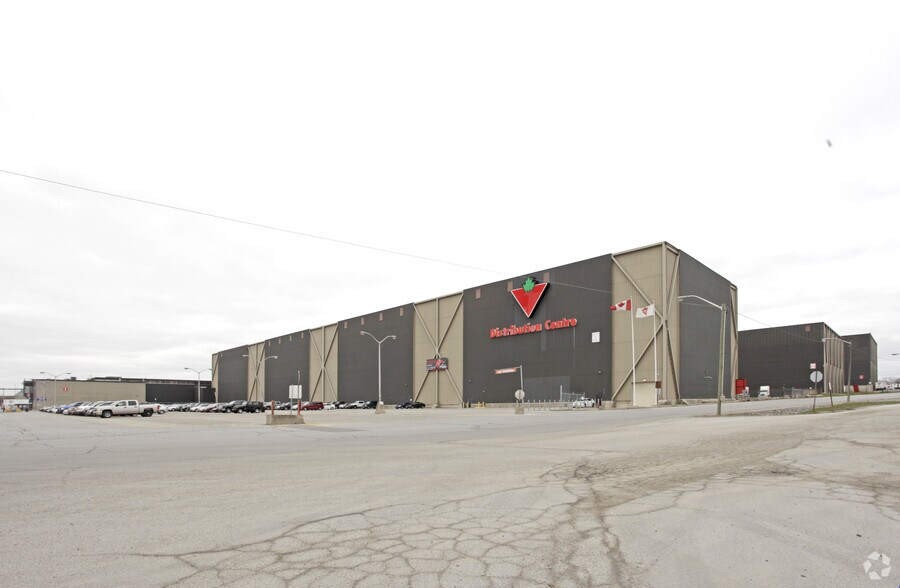 2111 Steeles Ave E, Brampton, ON for sale - Building Photo - Image 2 of 3