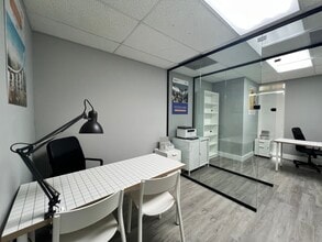 8200-8358 NW 30th Ter, Doral, FL for lease Interior Photo- Image 2 of 5