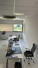 Office in Mairena del Aljarafe, Sevilla for lease Interior Photo- Image 1 of 6