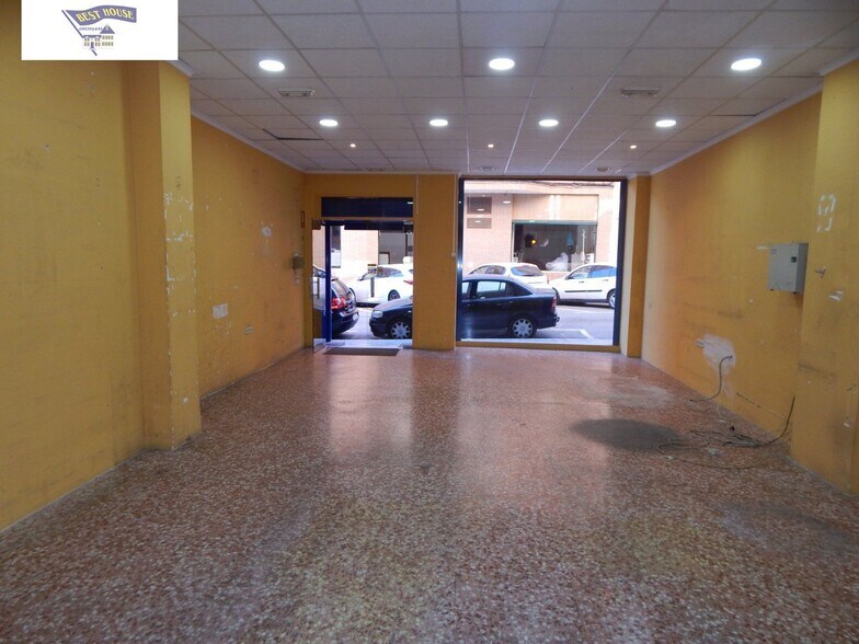 Retail in Ontinyent for sale - Building Photo - Image 2 of 8