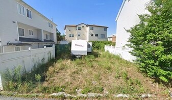 Vacant Residential Lot in Midland Beach! - Land
