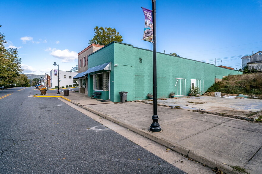 502 First St, Shenandoah, VA for lease - Building Photo - Image 3 of 21