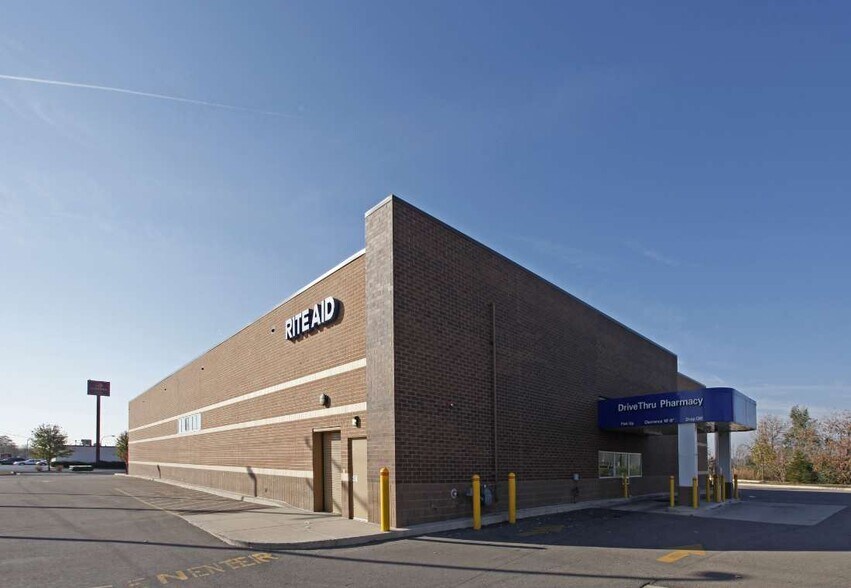 753 Grove St, Ypsilanti, MI for sale - Building Photo - Image 1 of 3