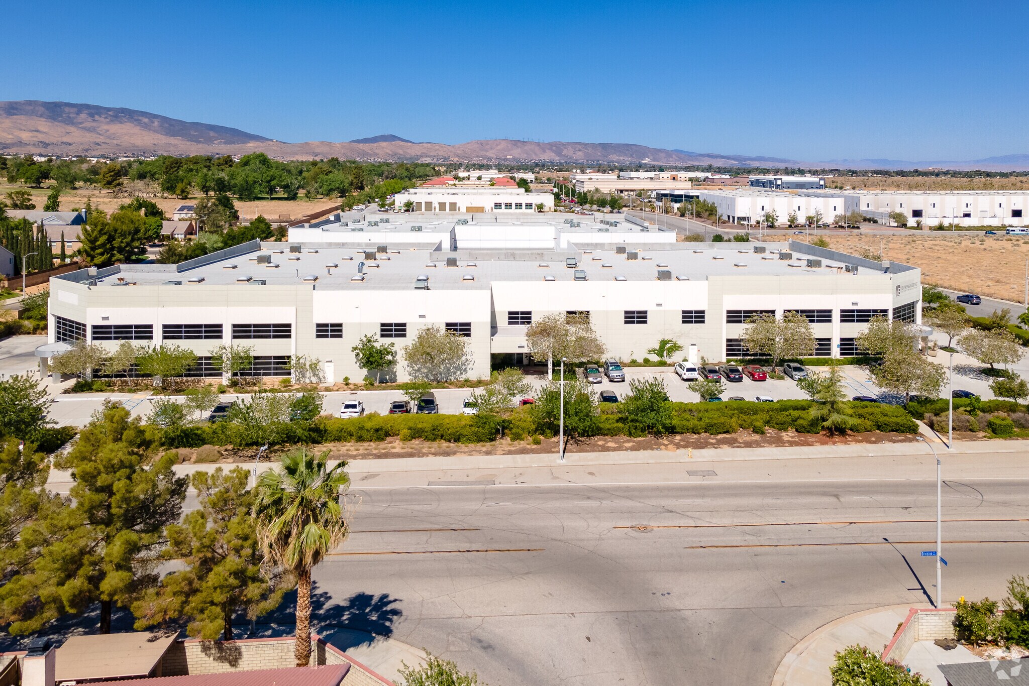 114 Grand Cypress Ave, Palmdale, CA 93551 Industrial for Sale