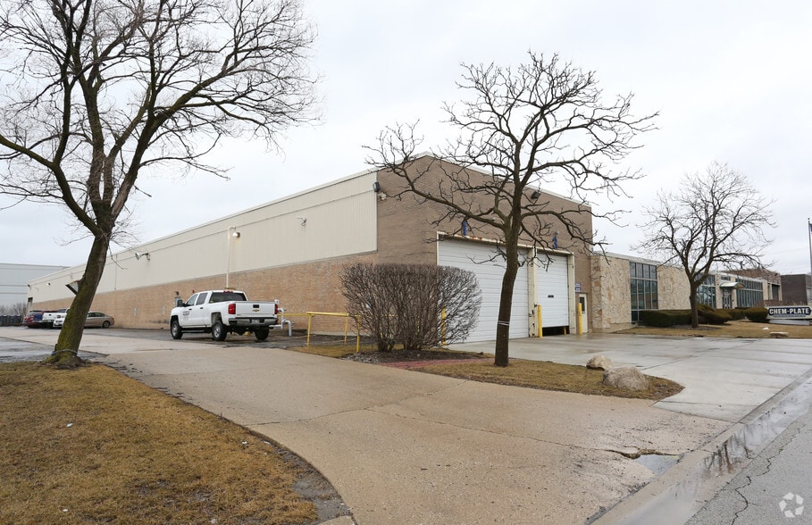 1800 Touhy Ave, Elk Grove Village, IL for sale - Building Photo - Image 3 of 12