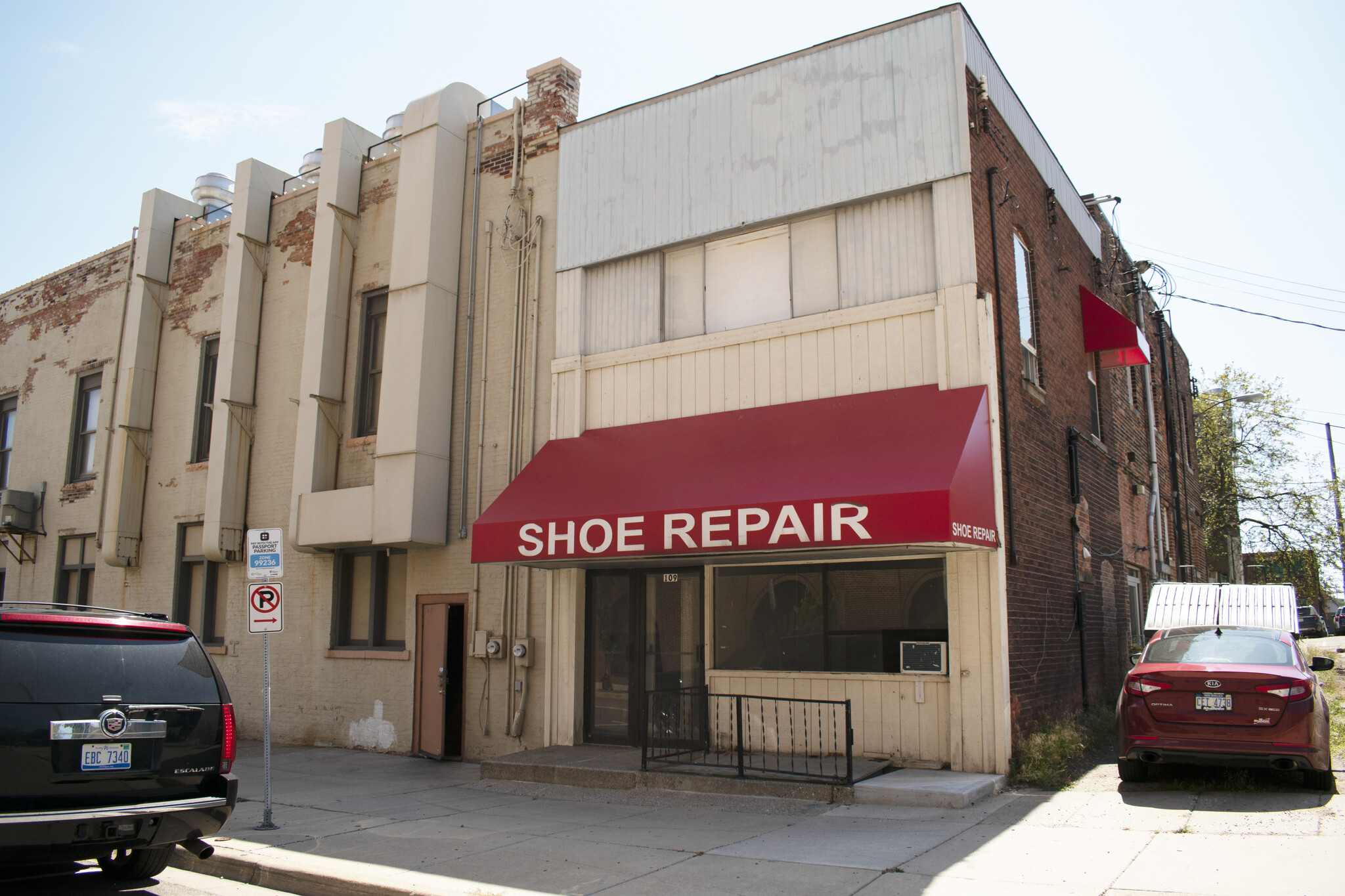 109 W Kalamazoo St, Lansing, MI for lease Building Photo- Image 1 of 4