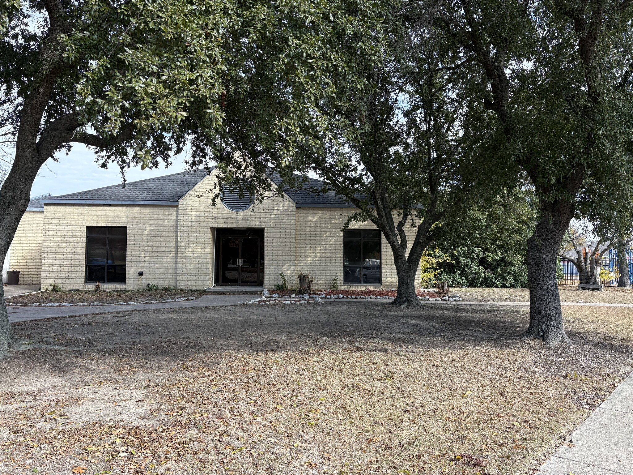 4501 Matthew Rd, Grand Prairie, TX for lease Building Photo- Image 1 of 15