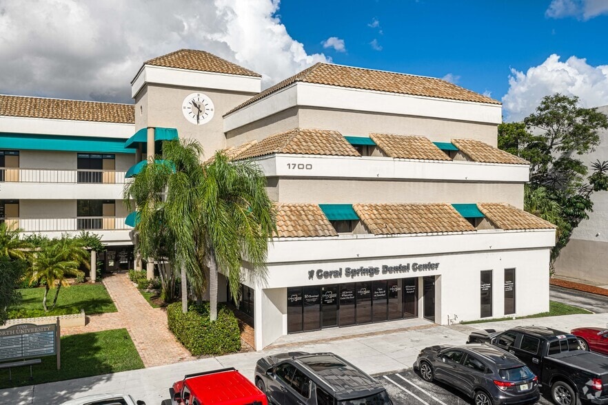 1700 N University Dr, Coral Springs, FL for lease - Primary Photo - Image 1 of 6