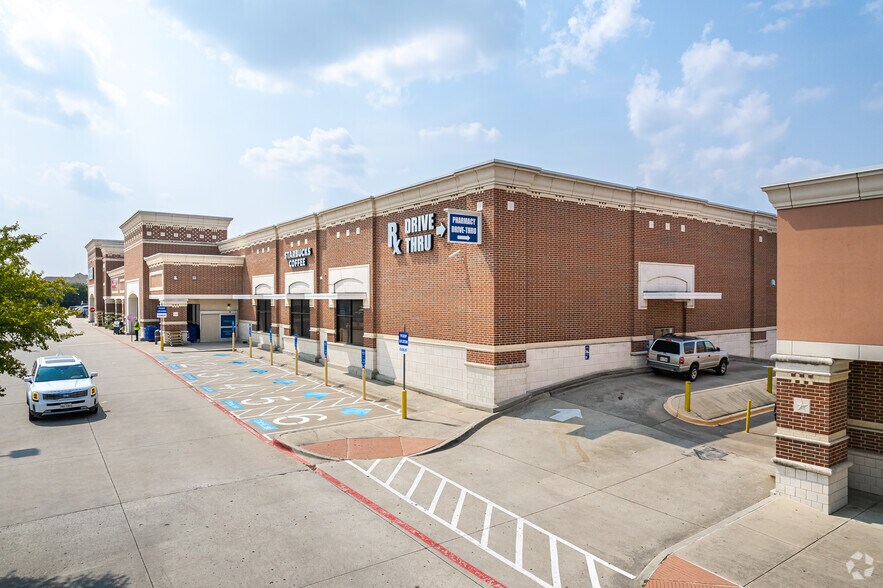 4017 14th St, Plano, TX 75074 Kroger Anchored Retail Pad