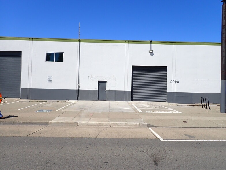 2920-2930 3rd St, San Francisco, CA for lease - Building Photo - Image 2 of 10