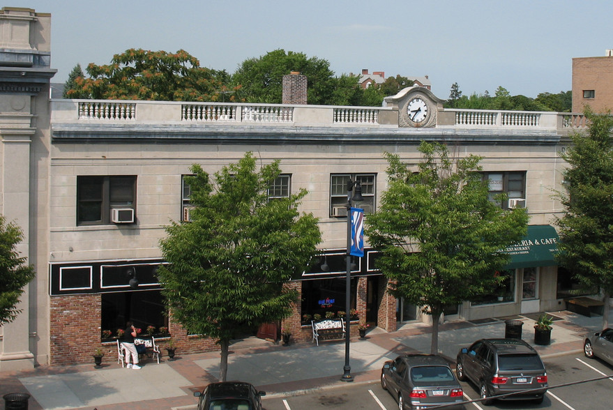 41-49 Front St, Rockville Centre, NY for lease - Building Photo - Image 1 of 7