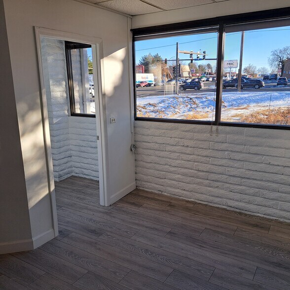 2009 Wadsworth Blvd, Lakewood, CO for lease - Building Photo - Image 3 of 11