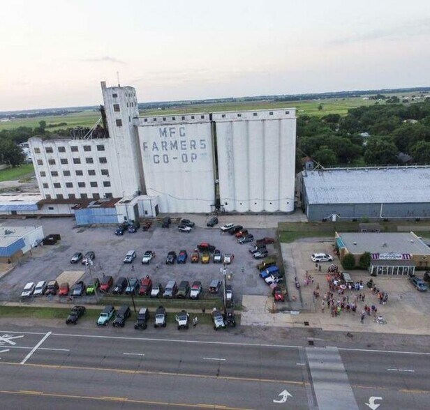 219 W Main St, Yukon, OK for sale - Building Photo - Image 1 of 1