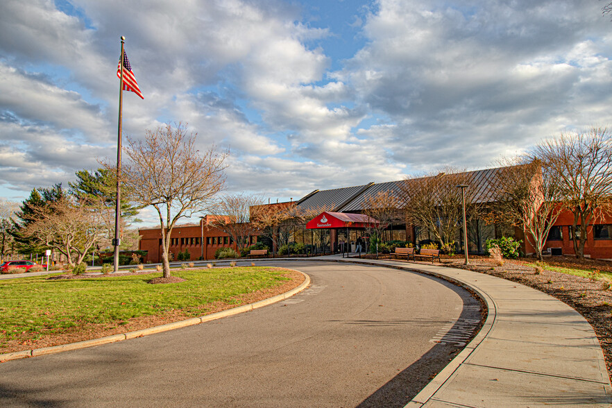 1 Sovereign Way, East Providence, RI for sale - Building Photo - Image 1 of 1