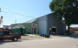 More details for 128-132 NW Van Buren St, Topeka, KS - Industrial for Sale