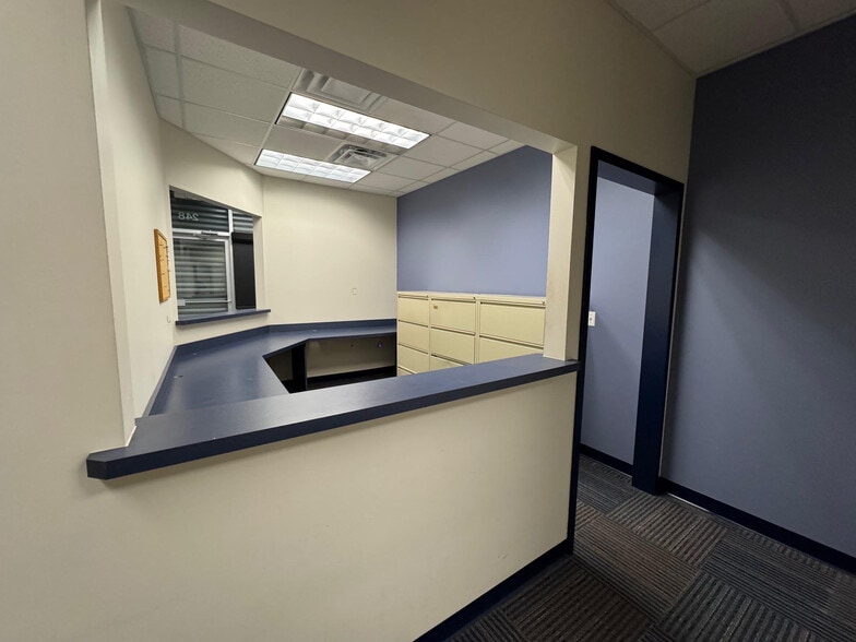 244 Broadway, Newburgh, NY for lease - Building Photo - Image 3 of 29