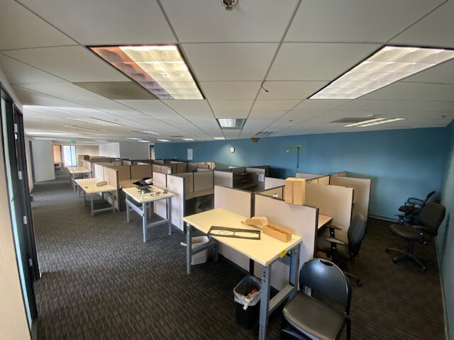 200 Corporate Pointe, Culver City, CA for lease - Interior Photo - Image 3 of 13