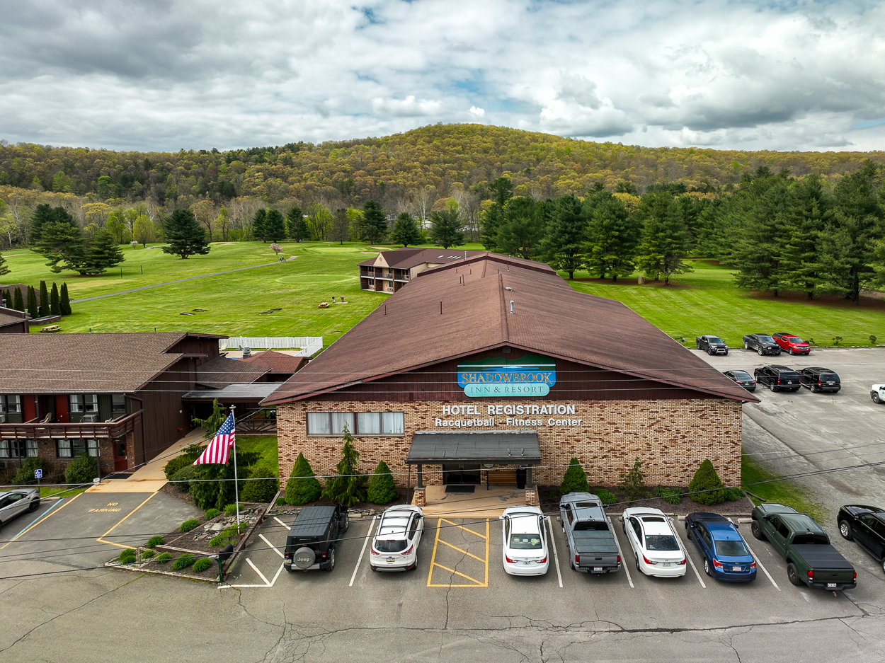 201 Resort Ln, Tunkhannock, PA for sale Primary Photo- Image 1 of 1