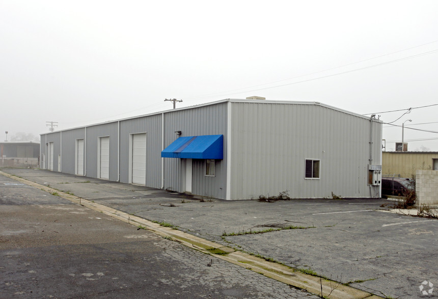 1635 S O St, Tulare, CA for lease - Primary Photo - Image 1 of 4