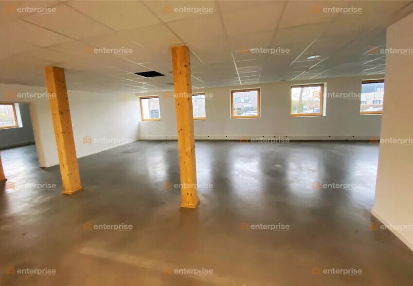 Office in Sainghin-en-Mélantois for sale - Interior Photo - Image 3 of 5