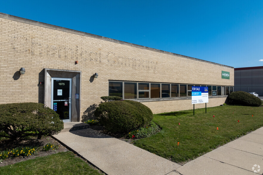 1975 N Hawthorne Ave, Melrose Park, IL for lease - Building Photo - Image 3 of 5