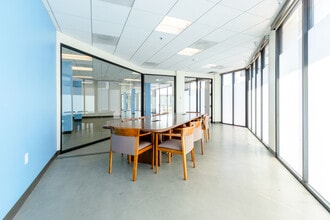 2800 Leavenworth St, San Francisco, CA for lease Interior Photo- Image 2 of 4