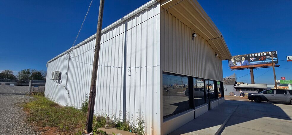 6109 S I 35 Service Rd, Oklahoma City, OK for lease - Interior Photo - Image 3 of 16