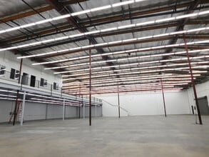 365 E Jefferson Blvd, Los Angeles, CA for lease Building Photo- Image 1 of 3