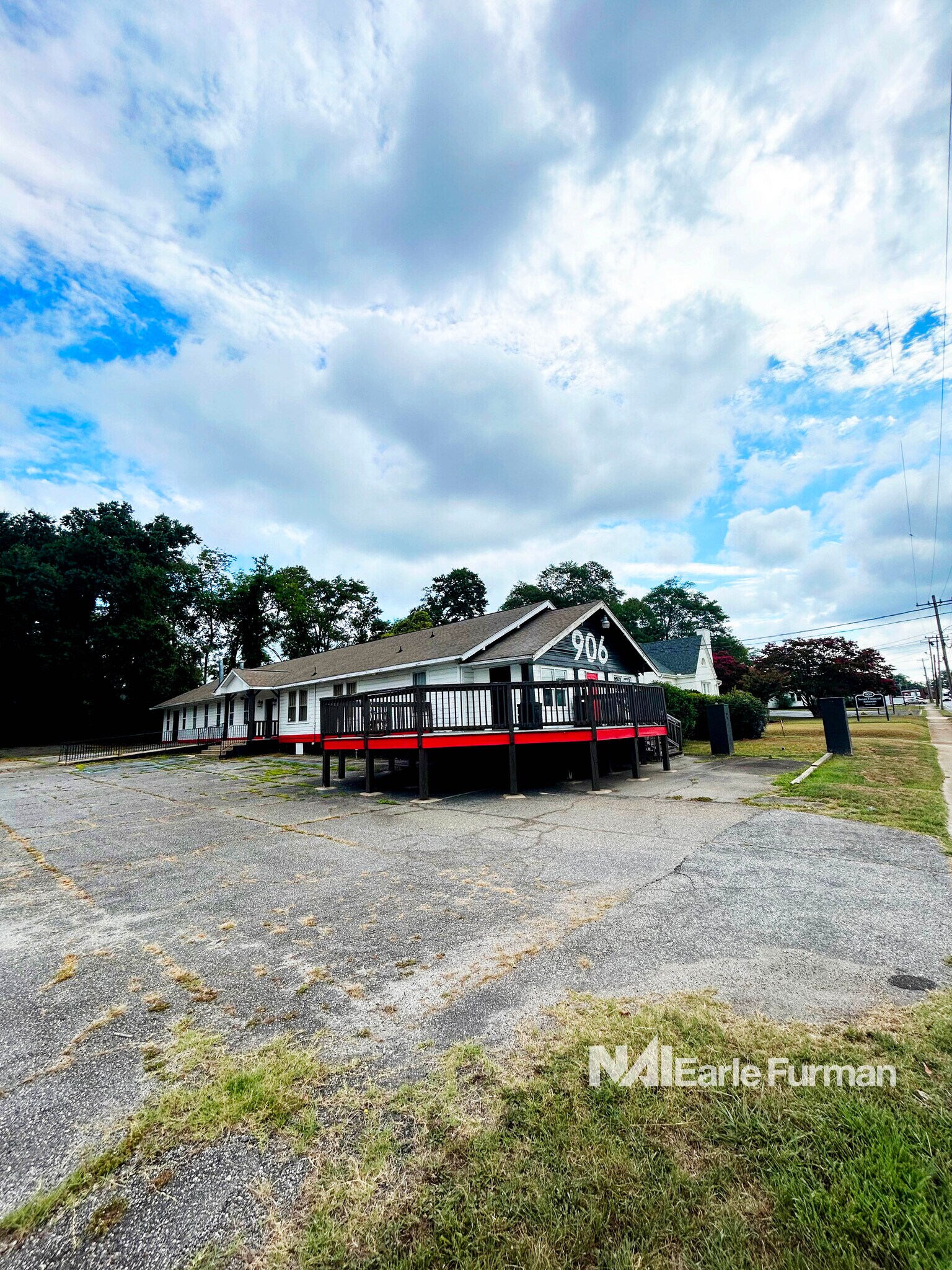 906 W Poinsett St, Greer, SC for sale Building Photo- Image 1 of 1