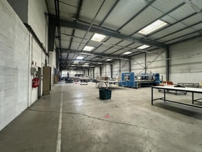 Industrial in La Courneuve for lease Interior Photo- Image 1 of 5