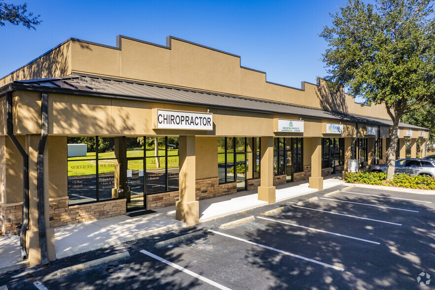 616-634 E Bloomingdale Ave, Brandon, FL for lease - Building Photo - Image 2 of 10