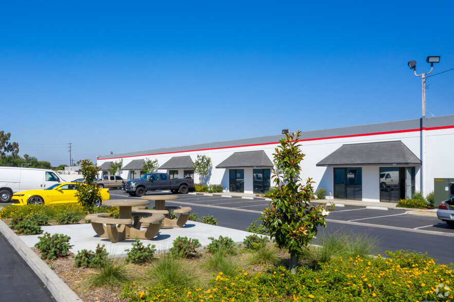 3619-3735 San Gabriel River Pky, City Of Industry, CA for lease - Building Photo - Image 1 of 19