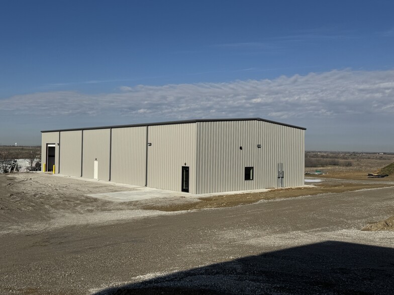 7420 FM 2449, Ponder, TX for lease - Building Photo - Image 3 of 12