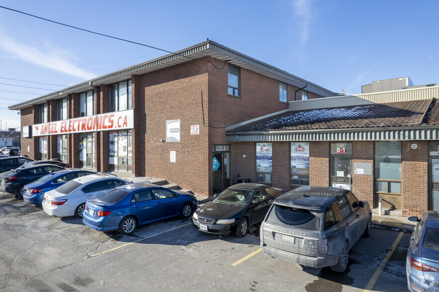 1515 Matheson Blvd E, Mississauga, ON for lease - Building Photo - Image 3 of 6