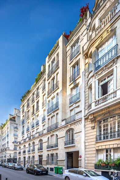 Multifamily in Paris for sale - Building Photo - Image 2 of 2