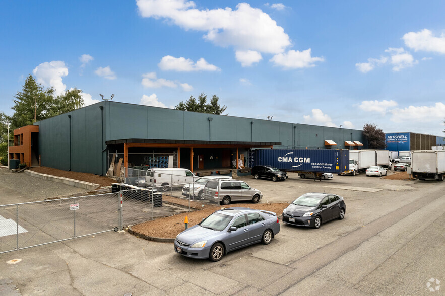 18700 Southcenter Pky, Tukwila, WA for lease - Primary Photo - Image 1 of 6