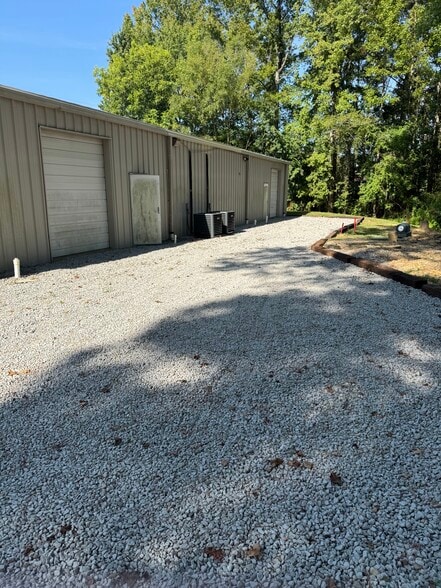 1721 E Ridgewood Rd, Jasper, AL for lease - Building Photo - Image 2 of 10