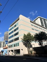 460 Ena Rd, Honolulu, HI for lease Building Photo- Image 2 of 2