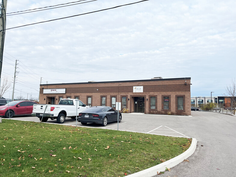 2170 Speers Rd, Oakville, ON for lease - Building Photo - Image 2 of 21