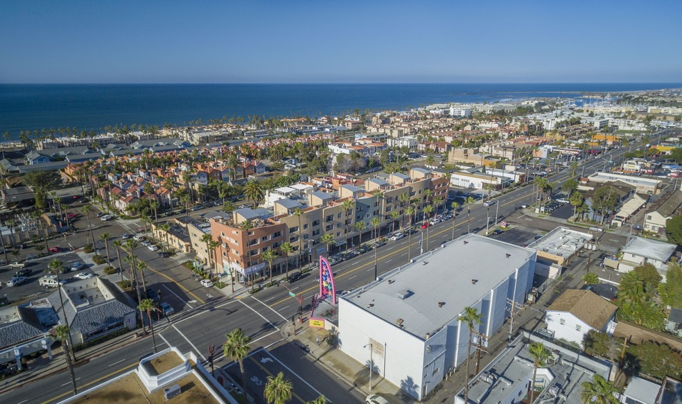 401 N Coast Hwy, Oceanside, CA for sale - Building Photo - Image 2 of 30