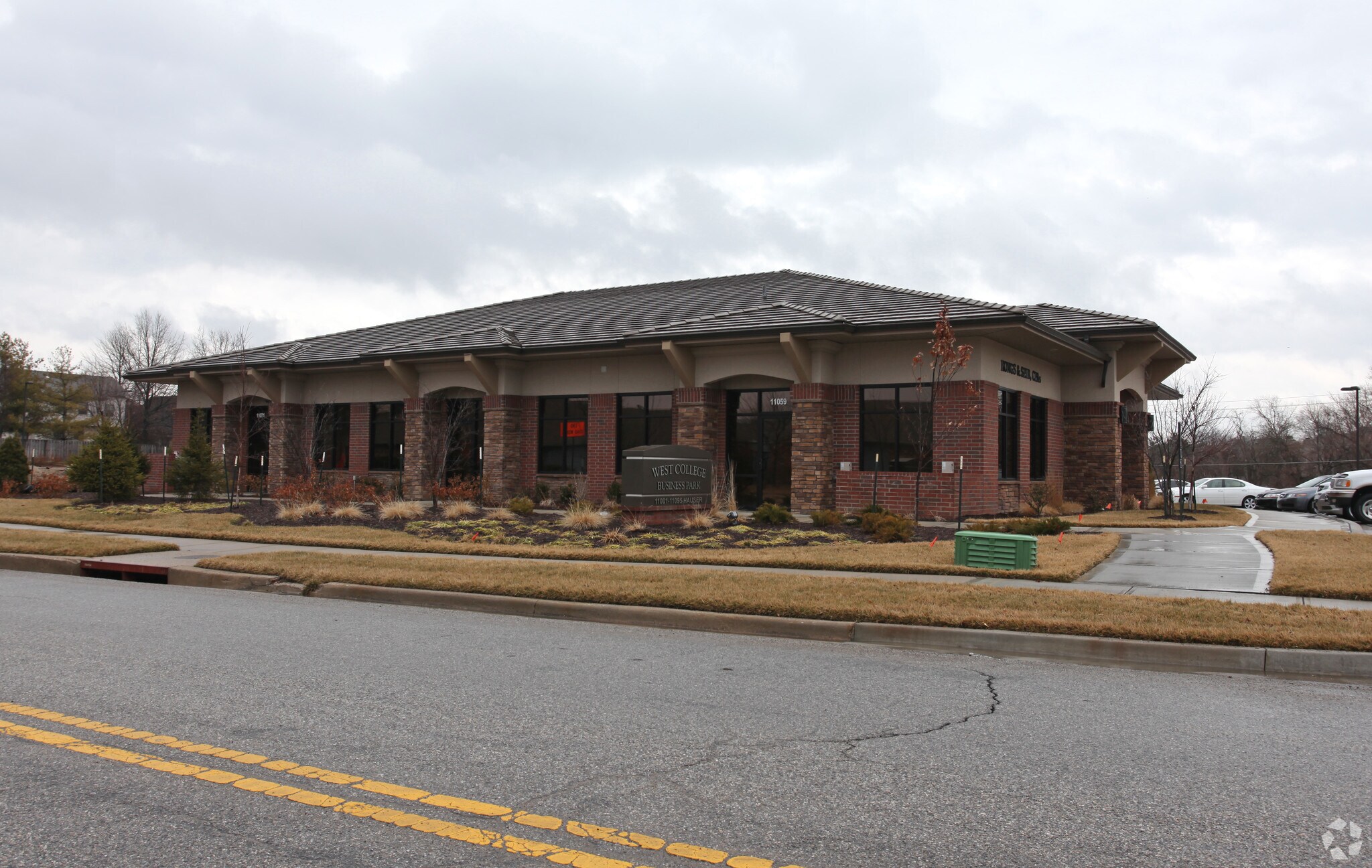 11059-11071 Hauser St, Lenexa, KS for sale Primary Photo- Image 1 of 1