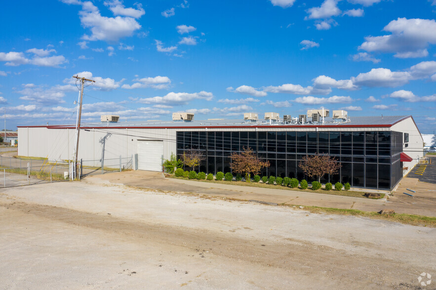 8531 E 44th St, Tulsa, OK for lease - Building Photo - Image 1 of 3