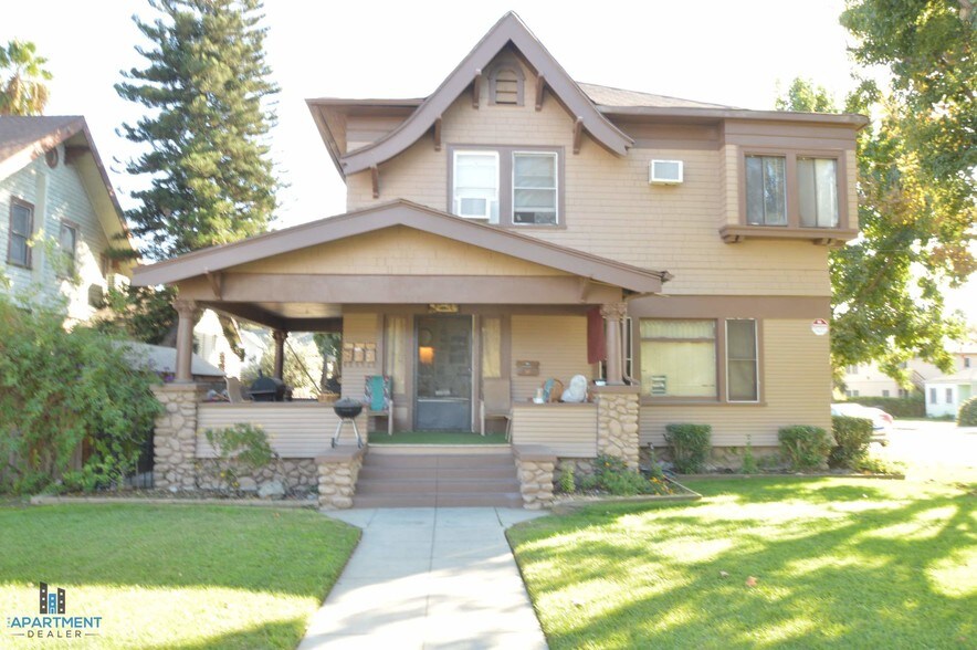 310 E Alvarado St, Pomona, CA 91767