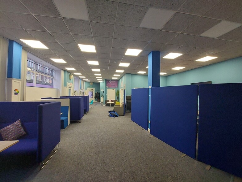 3-9 John Finnie St, Kilmarnock for lease - Building Photo - Image 2 of 5