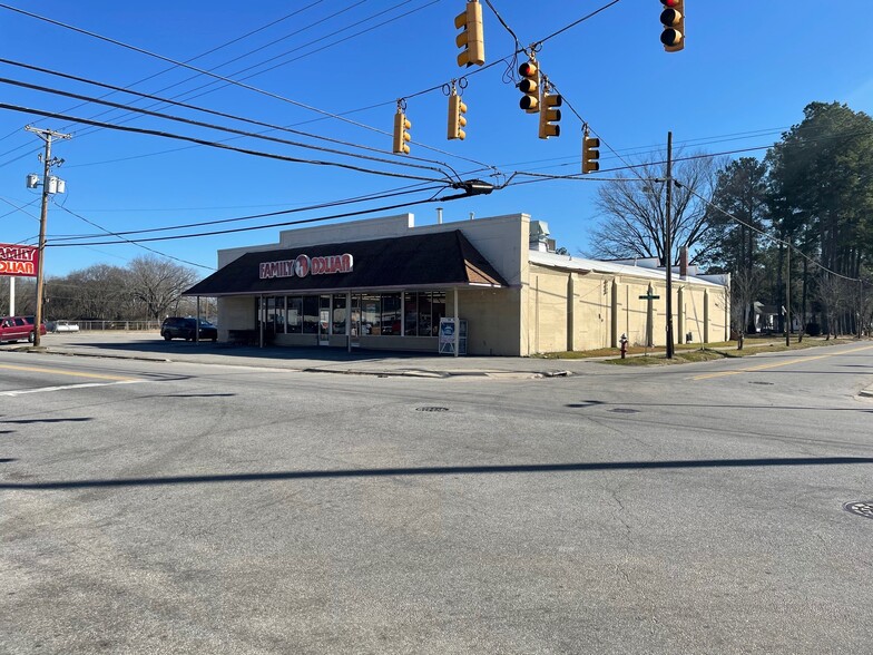 100 N Mcdaniel St, Enfield, NC for sale - Building Photo - Image 2 of 3