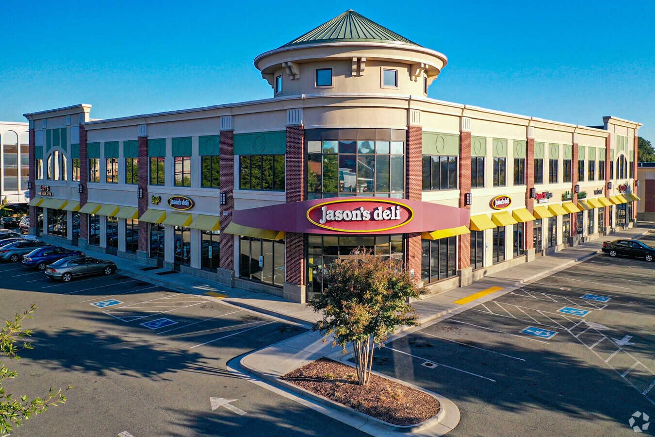 1700 Willow Lawn Dr, Richmond, VA 23230 Willow Lawn Plaza