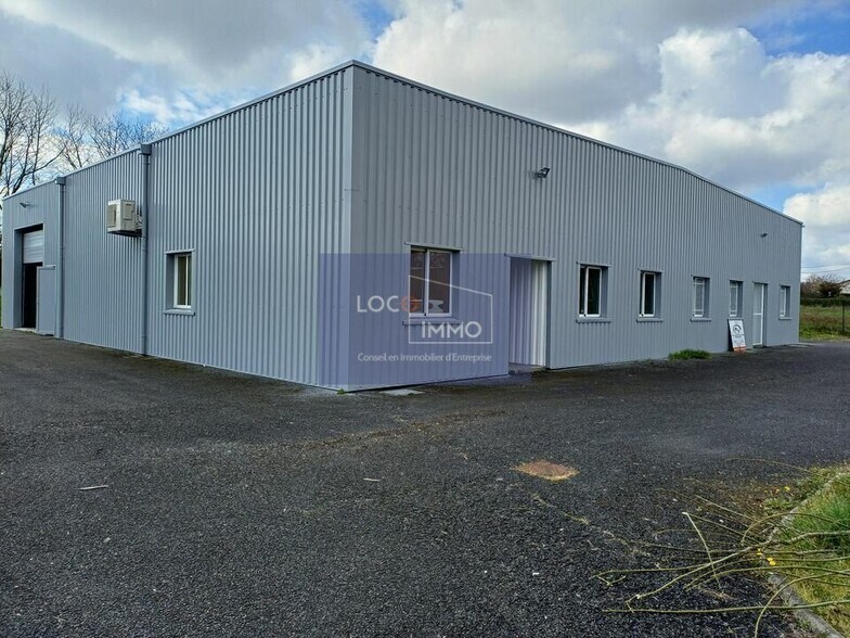 Flex in Blanquefort for lease - Building Photo - Image 1 of 7